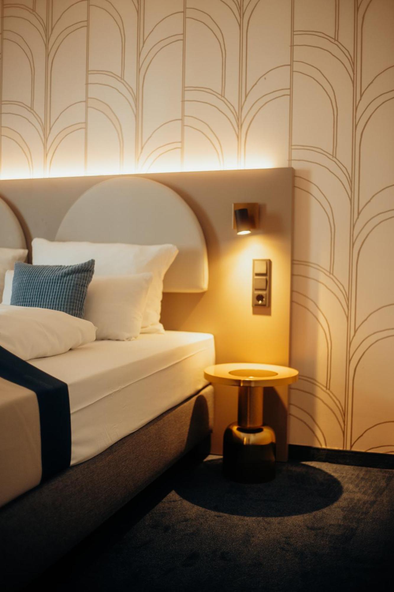 Guestified Liyana Hotel راتينغن المظهر الخارجي الصورة