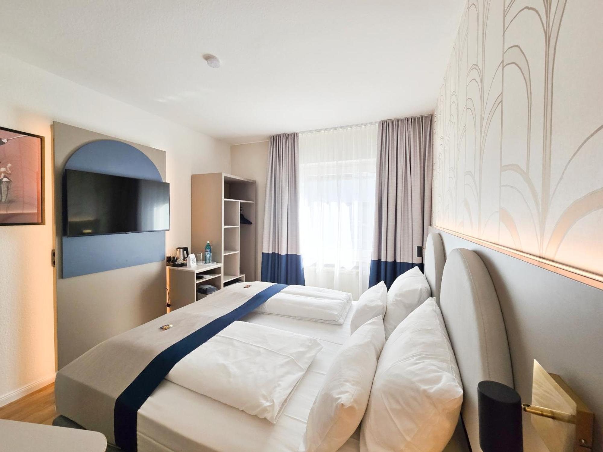 Guestified Liyana Hotel راتينغن المظهر الخارجي الصورة